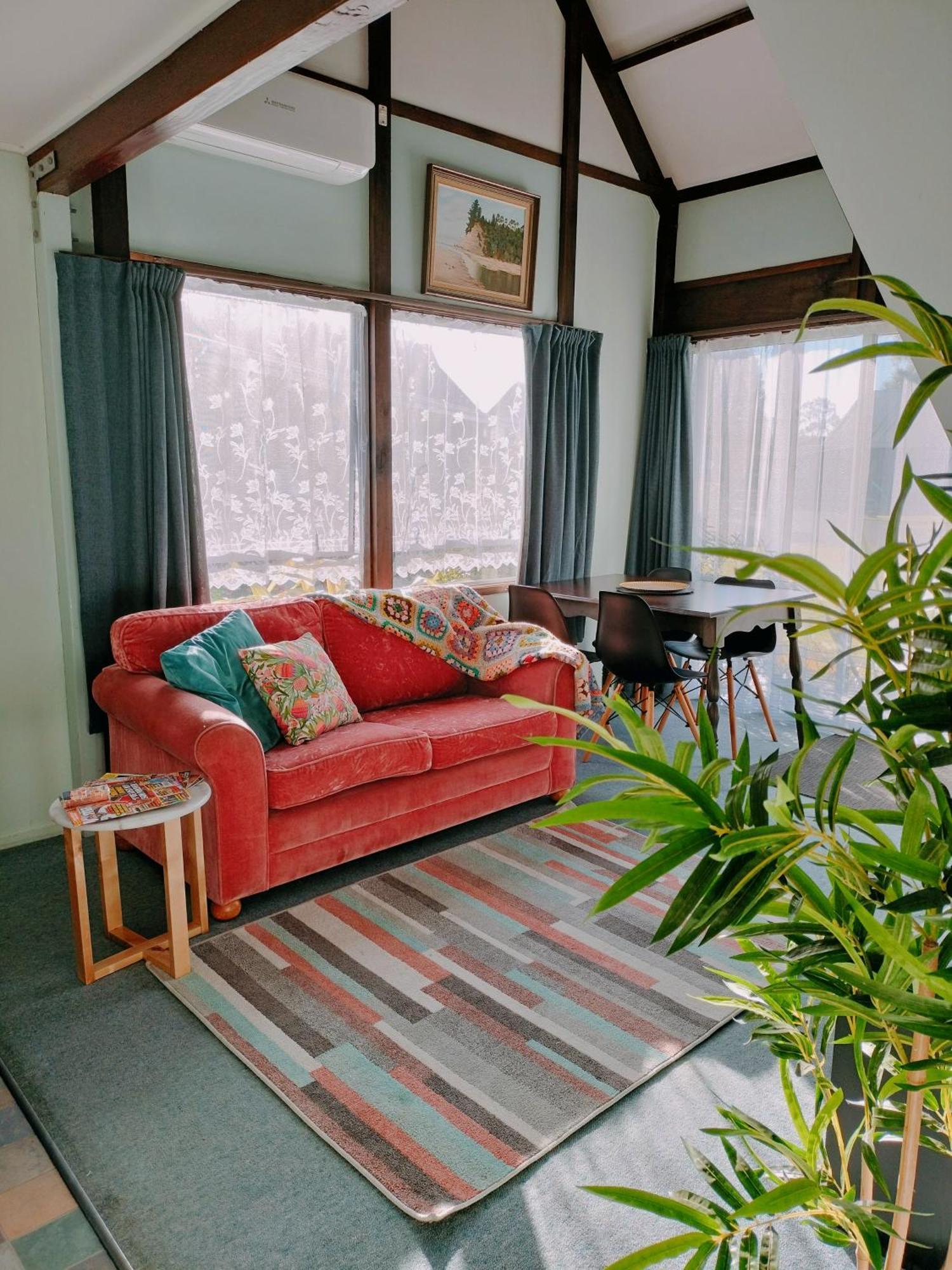Tokaanu Lodge Motel Туранги Екстериор снимка