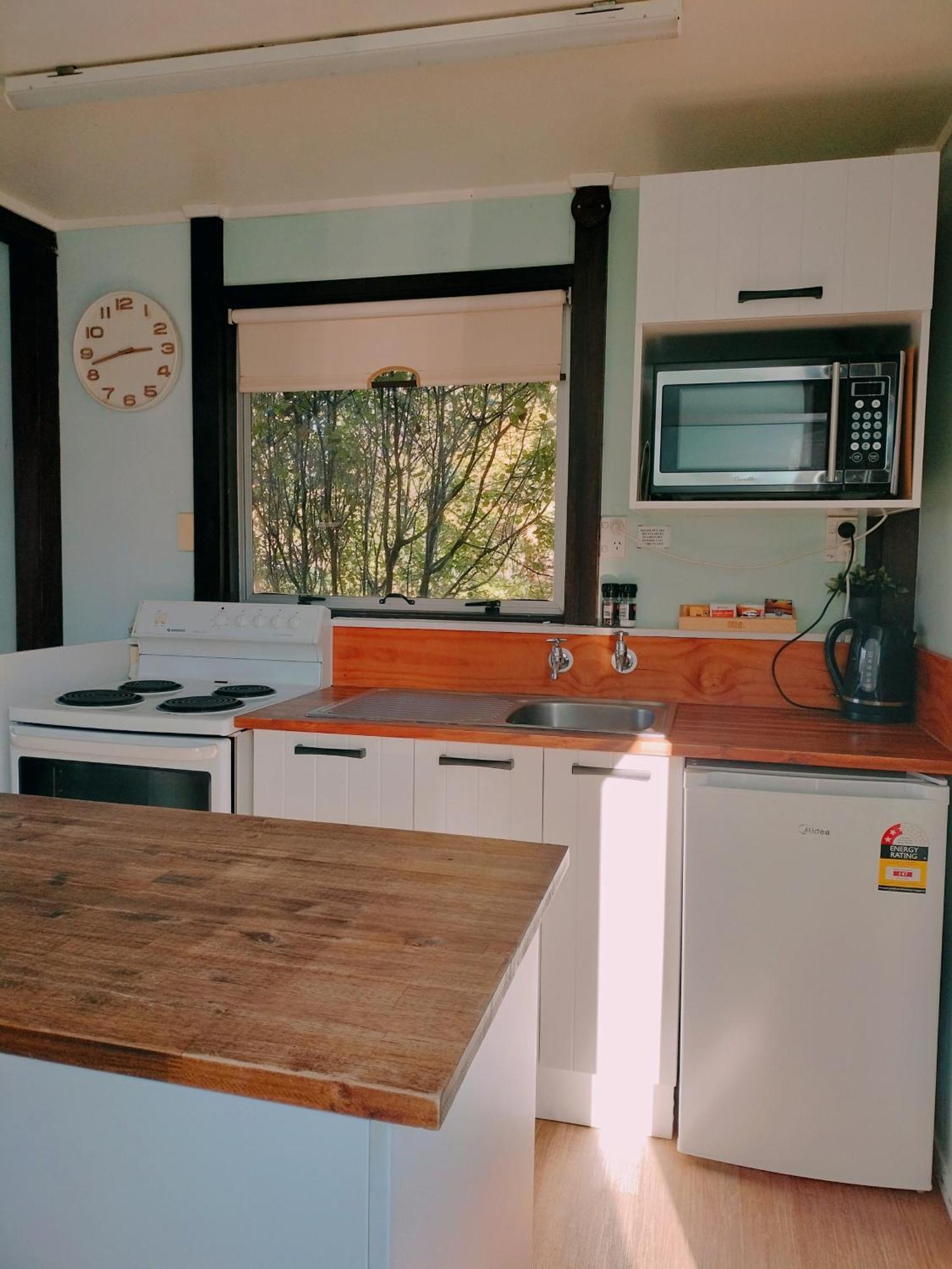 Tokaanu Lodge Motel Туранги Екстериор снимка